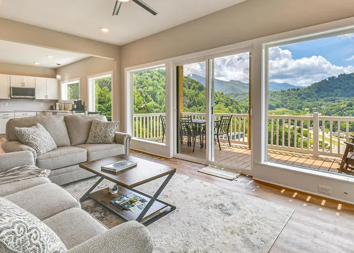 Smoky Mtn Getaway: Modern 2Br/2Ba W/Stunning Views
