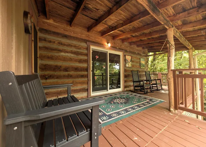 The Elk'S Apple Grove, Upper Suite, Real Log Cabin