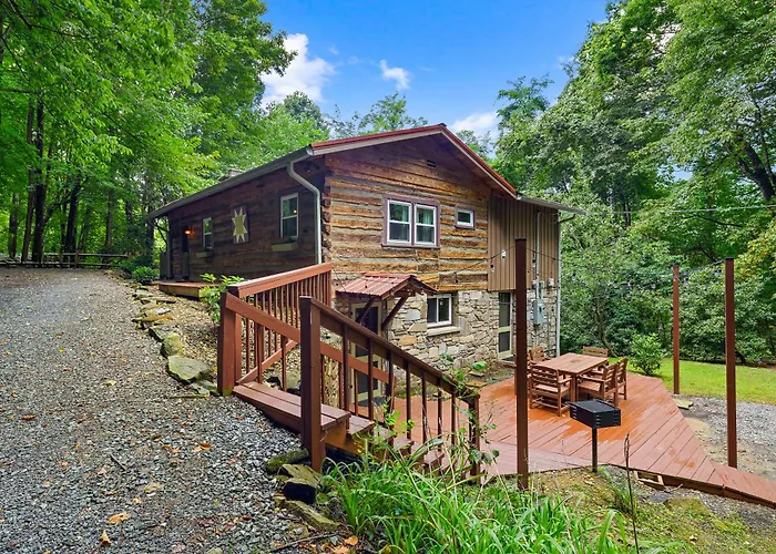 The Elk'S Apple Grove, Lower Suite, Real Log Cabin
