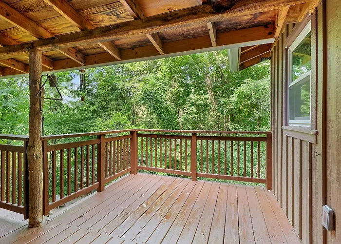 The Elk'S Apple Grove, Upper Suite, Real Log Cabin